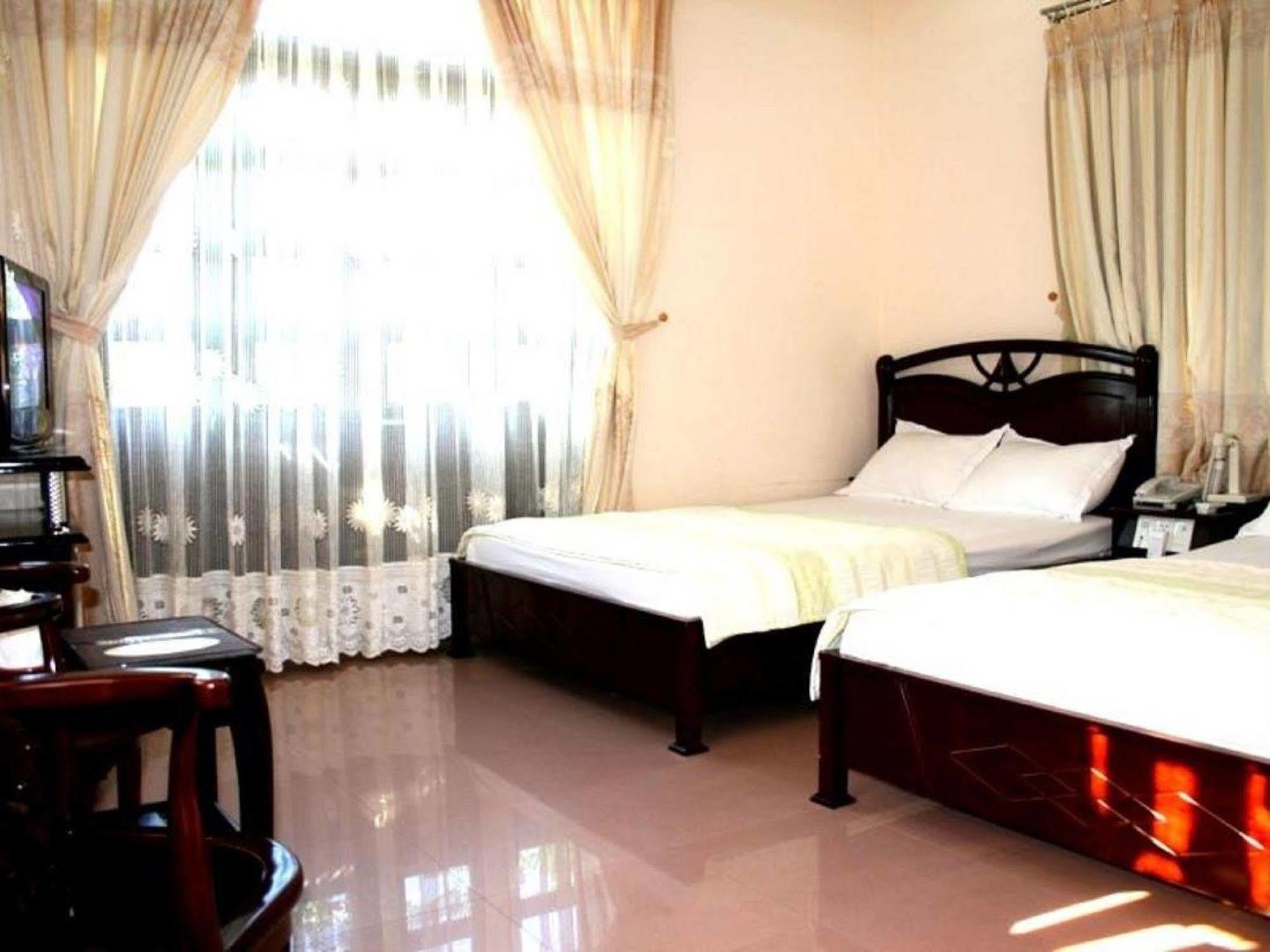 Oyo 563 Phu Thinh Hotel Nha Trang Bagian luar foto
